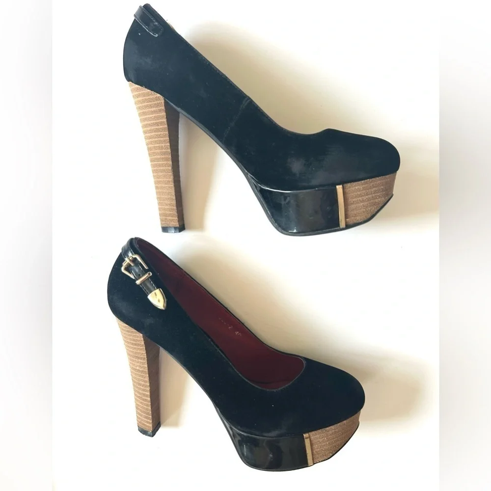 Valentino Garavani Suede pumps platform Heel shoes black size 40 us 10